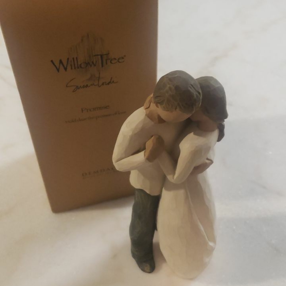 Willow Tree 'Promise' Sculpted Hand-Painted Figurine Vintage *NIB*